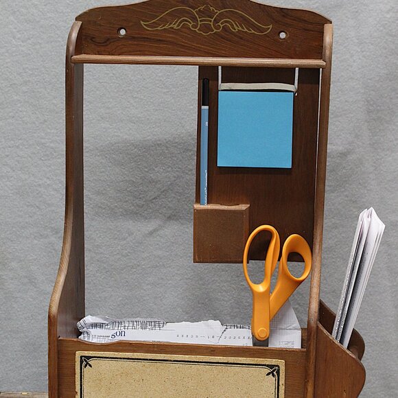 🌸VTG Mail & Key Holder - Practical Wall Station with Cork Board - Picture 3 of 12